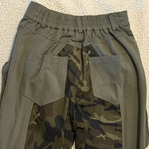 Lulunico by Chicways Camouflage Cargo Pants Army Green Small - Picture 10 of 16